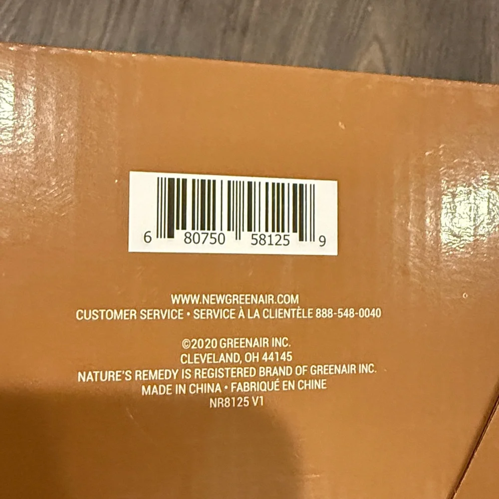 NWT lux glow Light Glow Essential Oil Diffuser - Multicolor 3:3